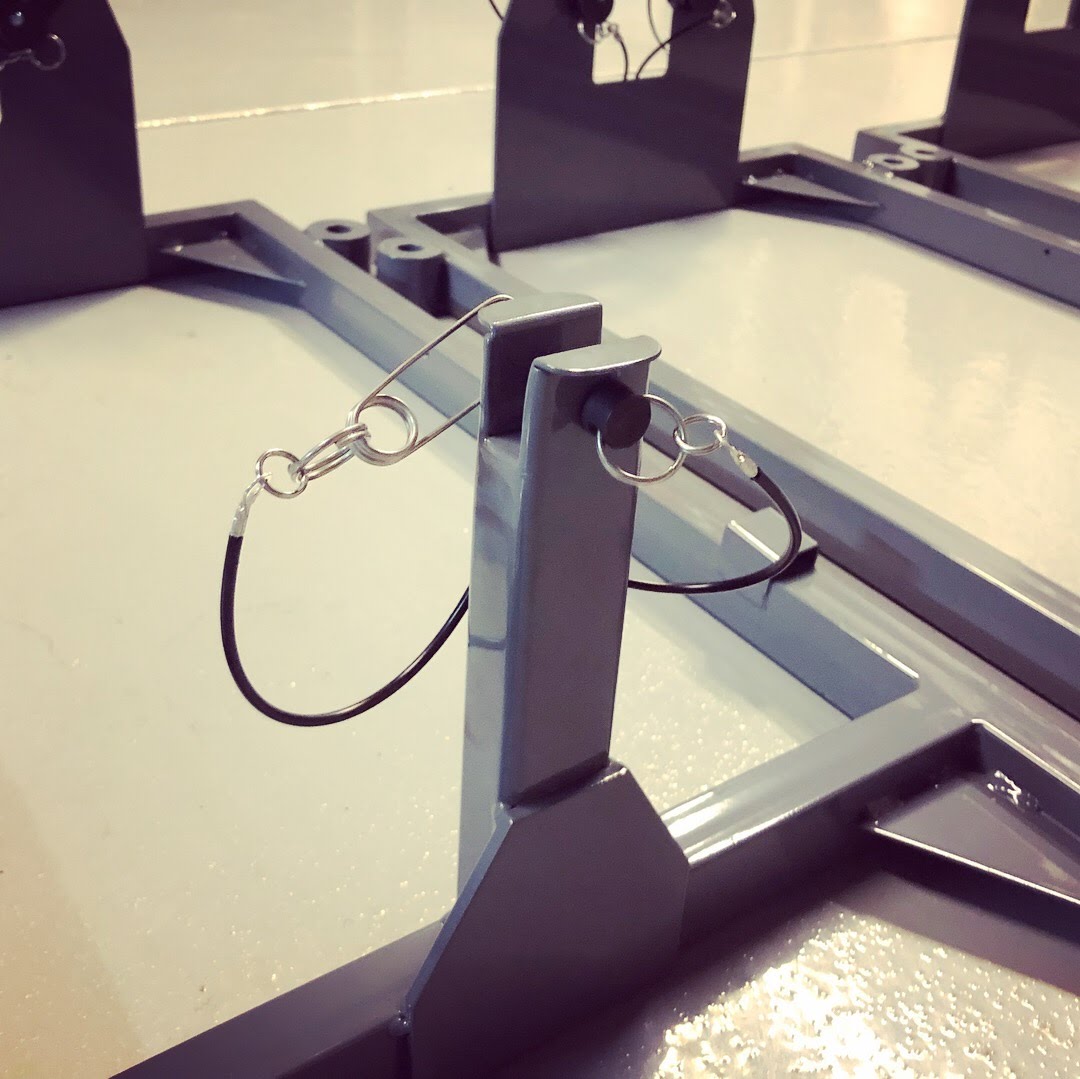 Aircraft bracket assembly